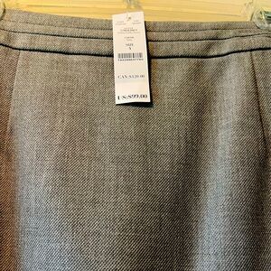 Women’s pencil skirt White House Black Market size 4